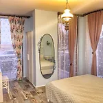 Beyaz Tas Butik فندق Ayvalı