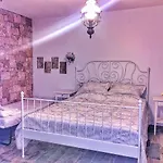 Beyaz Tas Butik Ayvalı