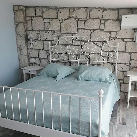 Szálloda Beyaz Tas Butik 2*