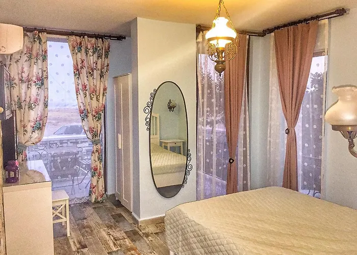 Beyaz Tas Butik Hotel Ayvalı