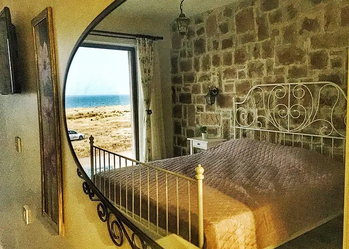 Hotel Beyaz Tas Butik Ayvalı